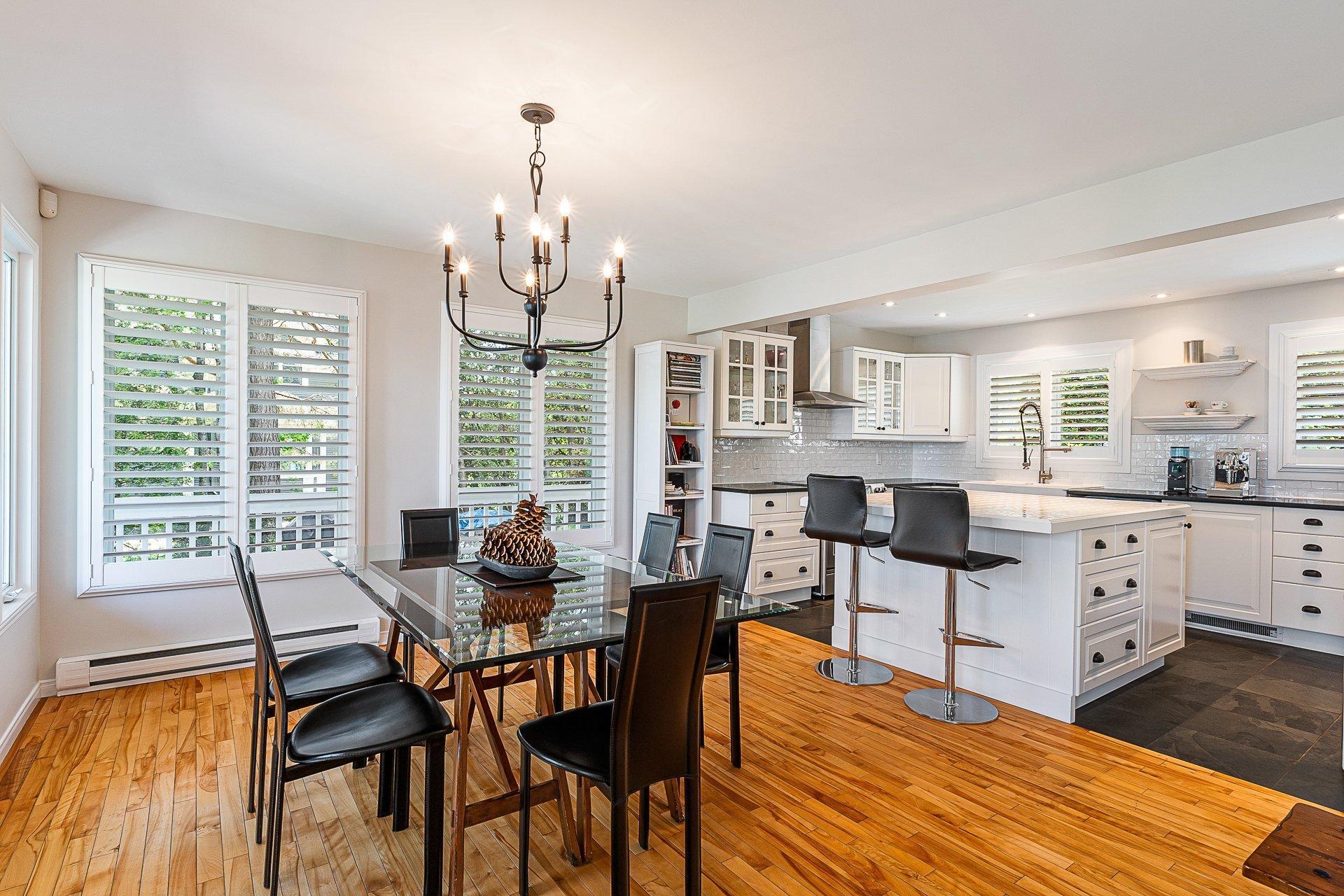 









9127


Rue Saroy

,
Sherbrooke (Brompton/Rock Forest/Saint-Élie/Deauville),




QC
J1N3J2

