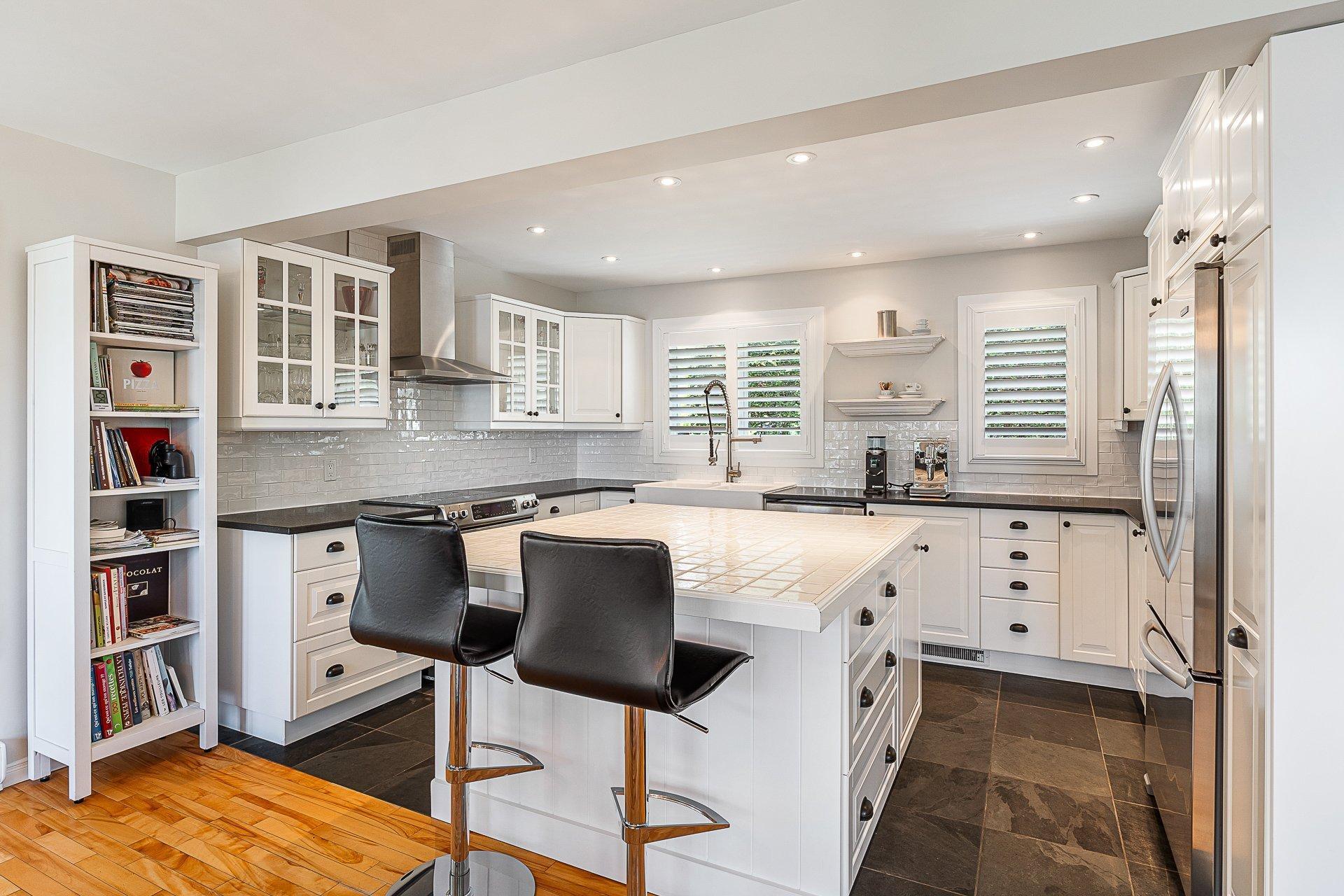 









9127


Rue Saroy

,
Sherbrooke (Brompton/Rock Forest/Saint-Élie/Deauville),




QC
J1N3J2

