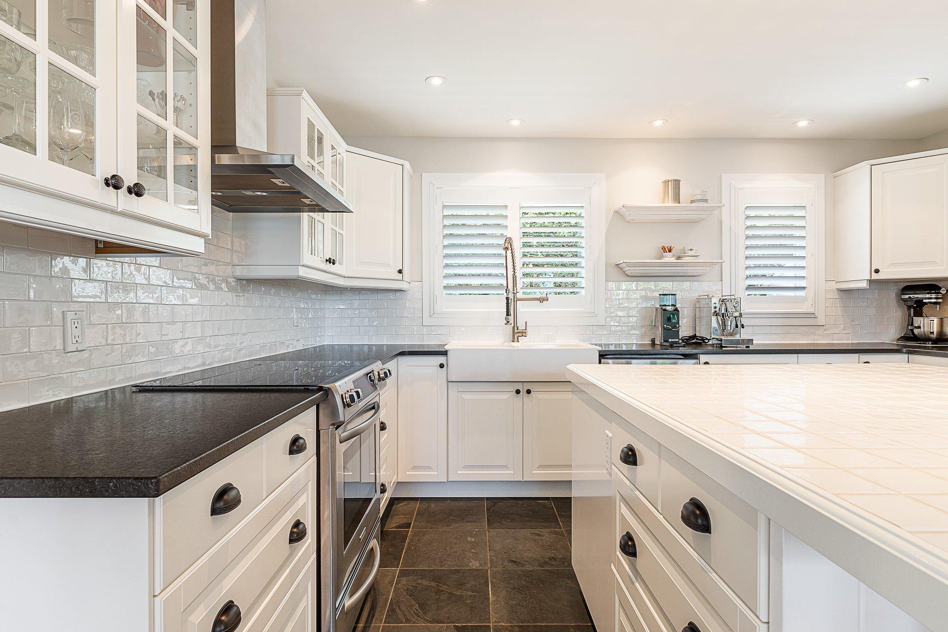 









9127


Rue Saroy

,
Sherbrooke (Brompton/Rock Forest/Saint-Élie/Deauville),




QC
J1N3J2

