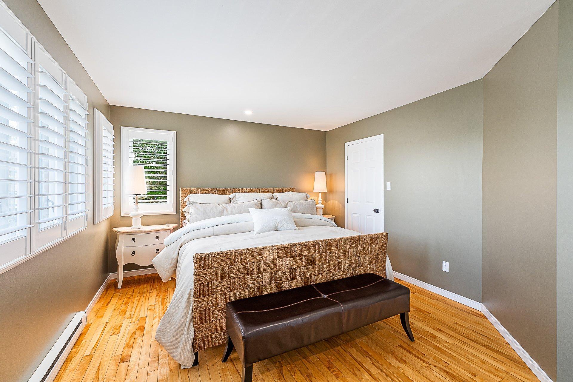 









9127


Rue Saroy

,
Sherbrooke (Brompton/Rock Forest/Saint-Élie/Deauville),




QC
J1N3J2

