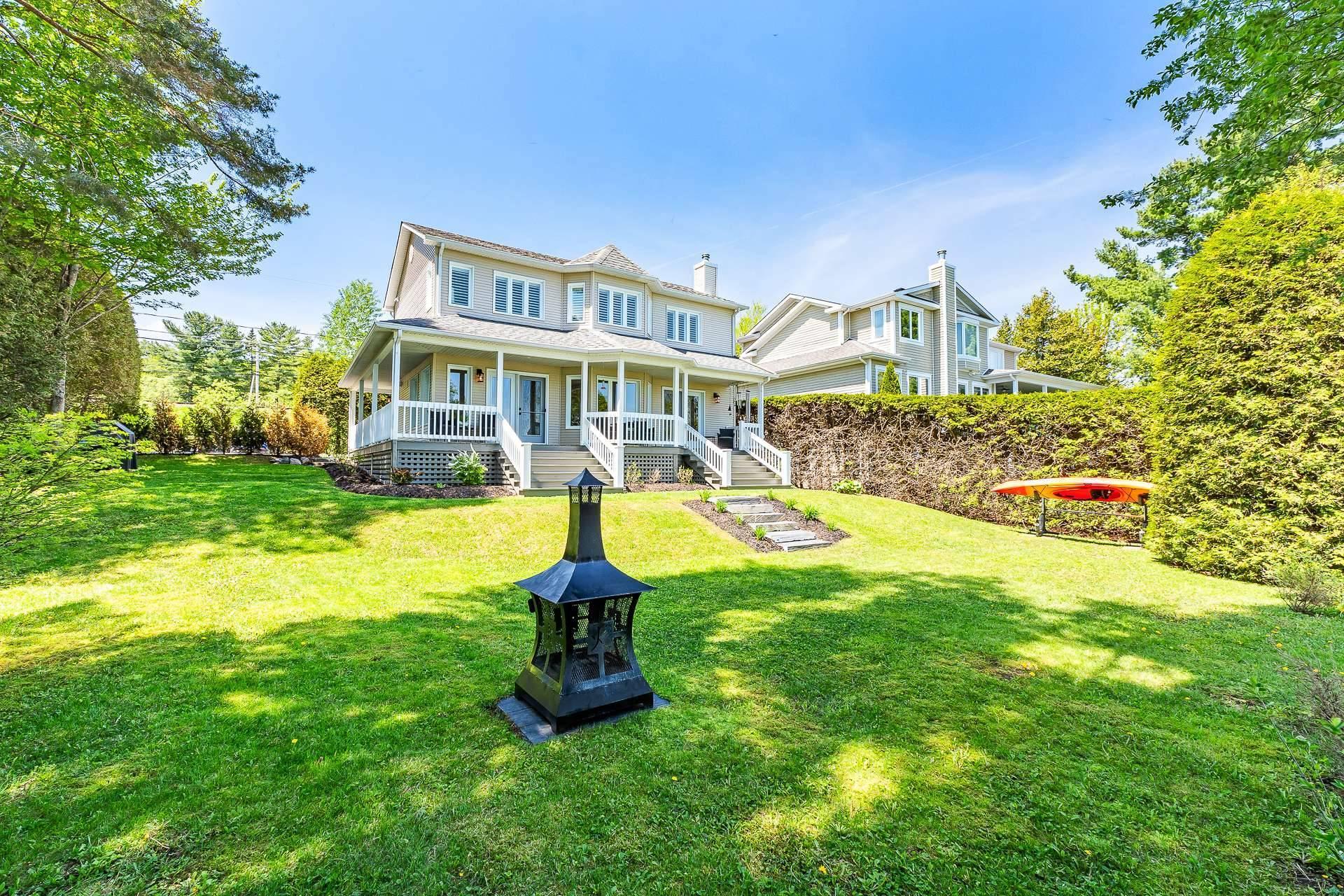 









9127


Rue Saroy

,
Sherbrooke (Brompton/Rock Forest/Saint-Élie/Deauville),




QC
J1N3J2

