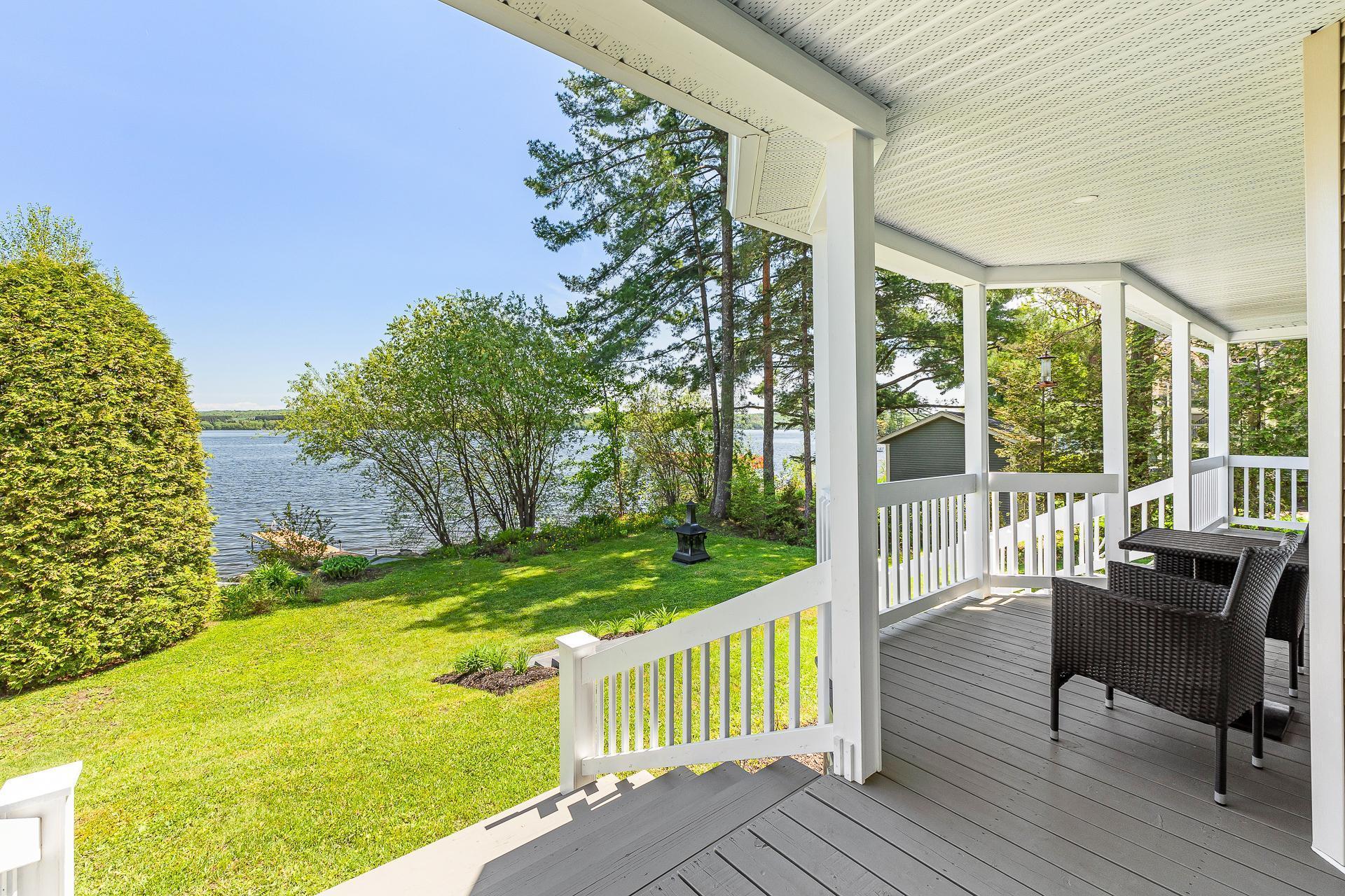 









9127


Rue Saroy

,
Sherbrooke (Brompton/Rock Forest/Saint-Élie/Deauville),




QC
J1N3J2

