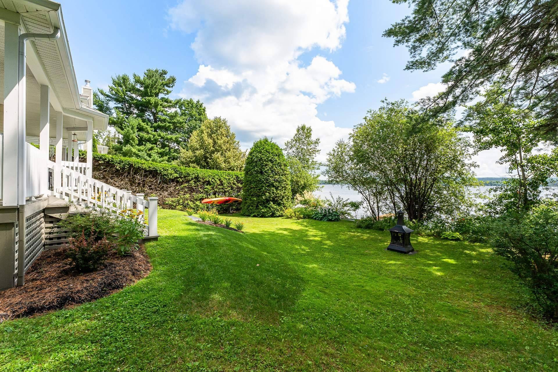 









9127


Rue Saroy

,
Sherbrooke (Brompton/Rock Forest/Saint-Élie/Deauville),




QC
J1N3J2

