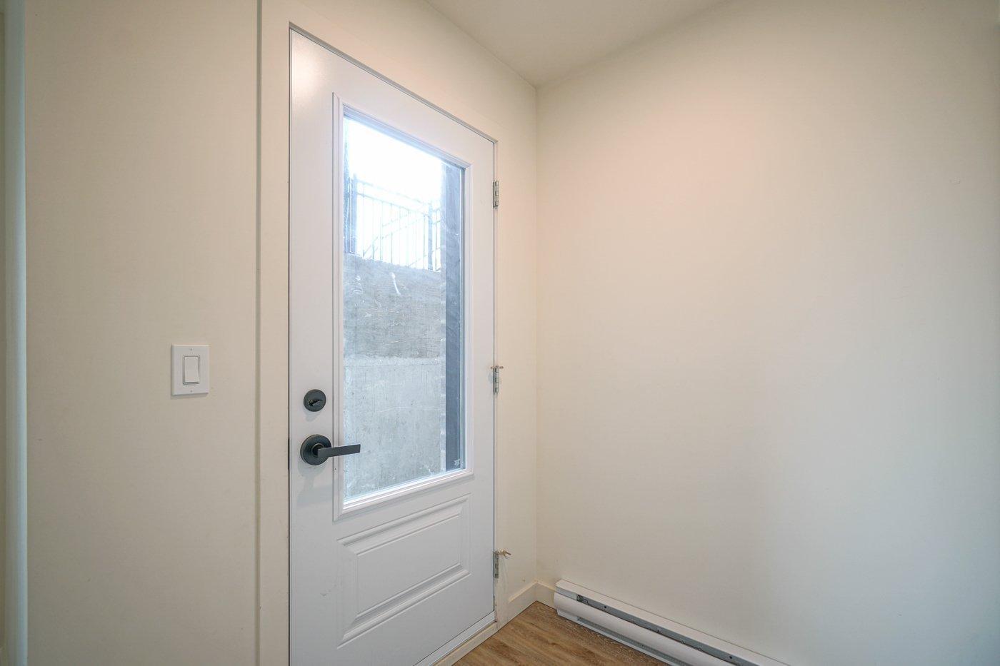 









753


Rue Rachel-Hébert

,
Coaticook,




QC
J1A0C5

