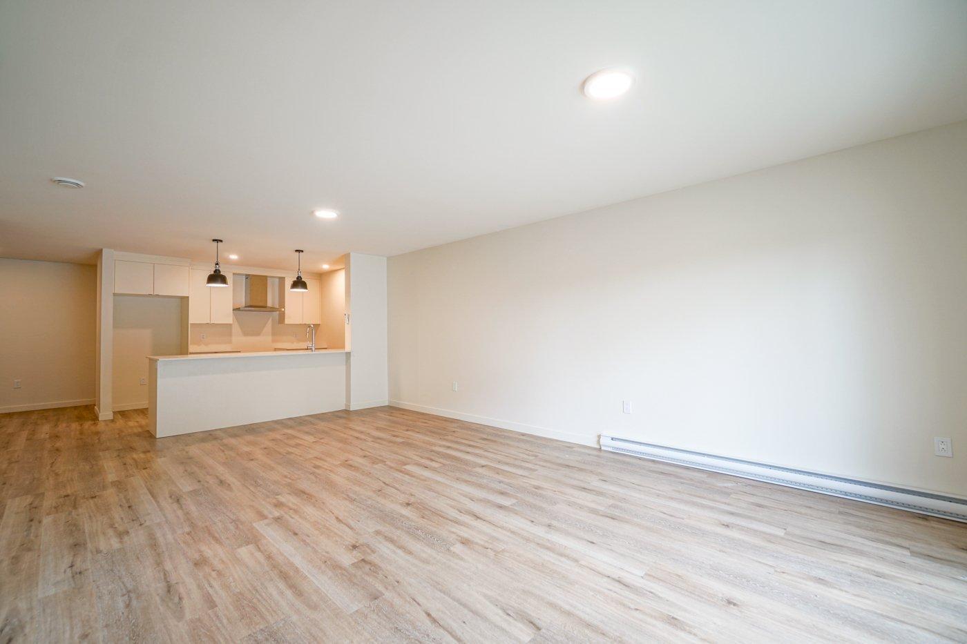 









765


Rue Rachel-Hébert

,
Coaticook,




QC
J1A0C5

