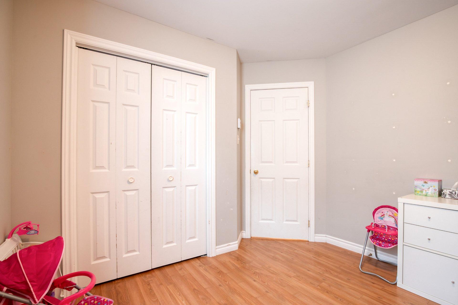 









14695

 - 14705


Av. des Érables-Argentés

,
Saint-Hyacinthe,




QC
J2R1M3

