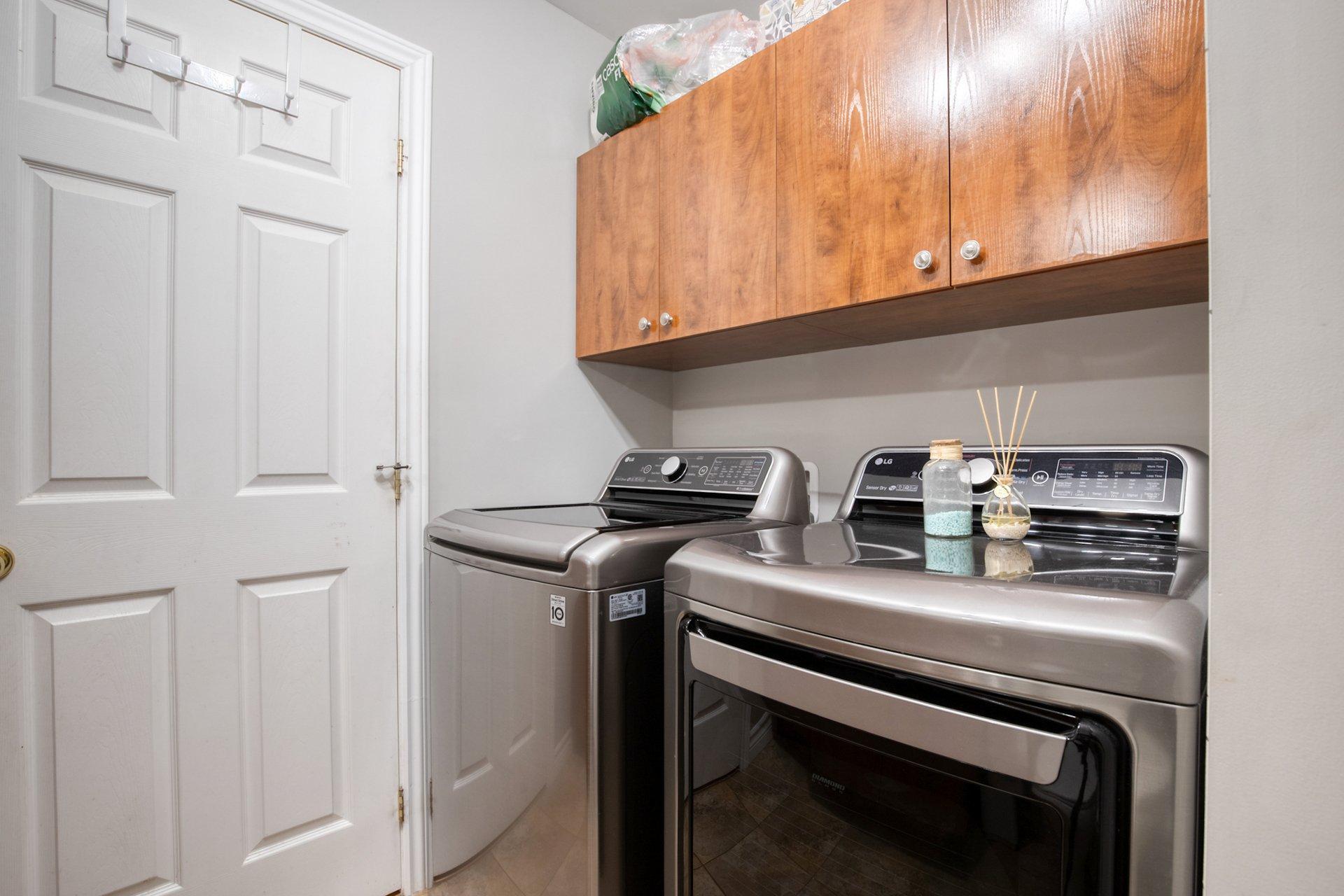 









14695

 - 14705


Av. des Érables-Argentés

,
Saint-Hyacinthe,




QC
J2R1M3

