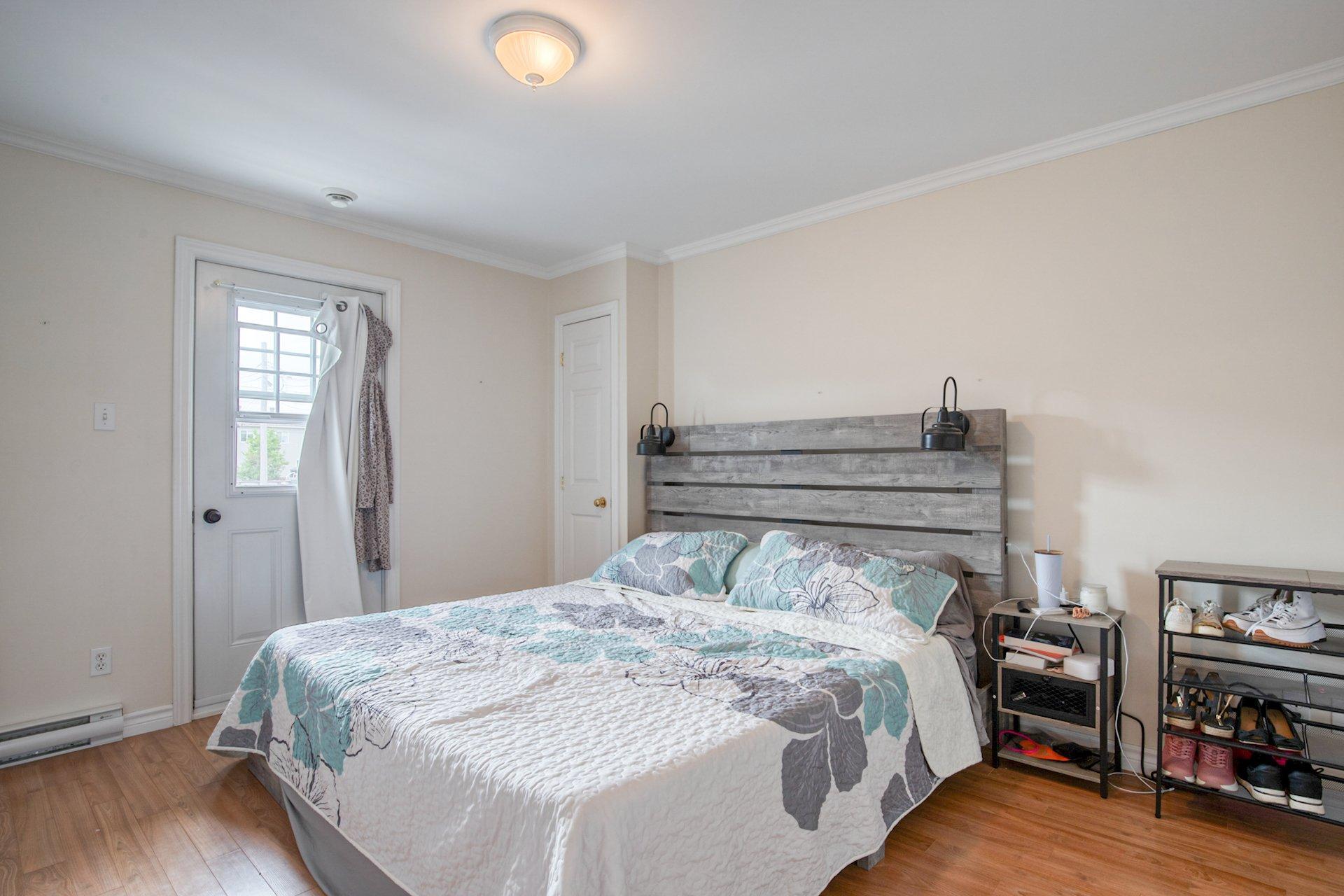 









14695

 - 14705


Av. des Érables-Argentés

,
Saint-Hyacinthe,




QC
J2R1M3

