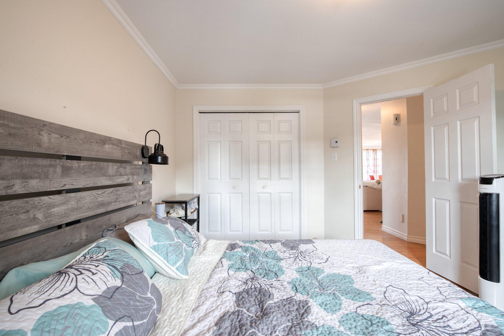 









14695

 - 14705


Av. des Érables-Argentés

,
Saint-Hyacinthe,




QC
J2R1M3

