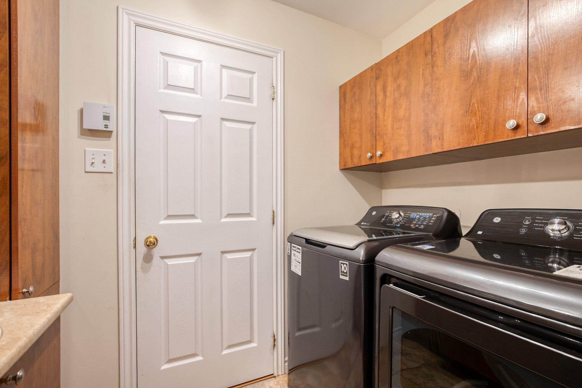 









14695

 - 14705


Av. des Érables-Argentés

,
Saint-Hyacinthe,




QC
J2R1M3

