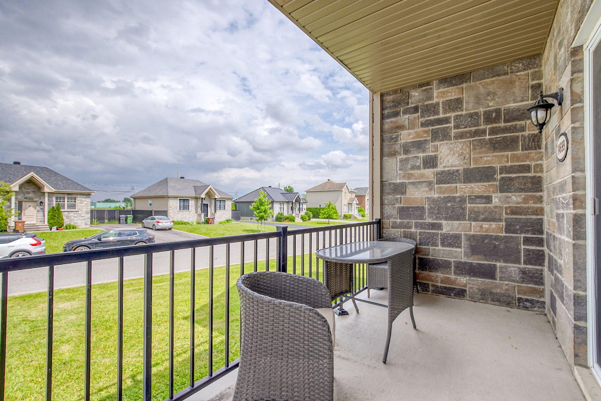 









14695

 - 14705


Av. des Érables-Argentés

,
Saint-Hyacinthe,




QC
J2R1M3

