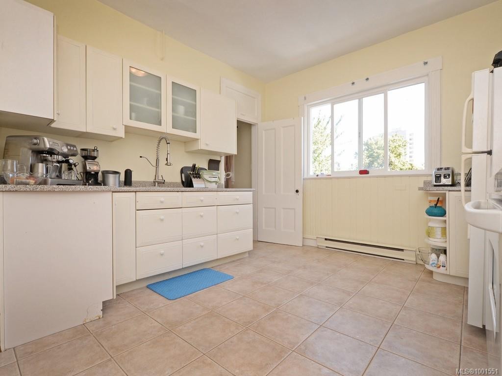 









50


South Turner

St,
Victoria,




BC
V8V 2J7

