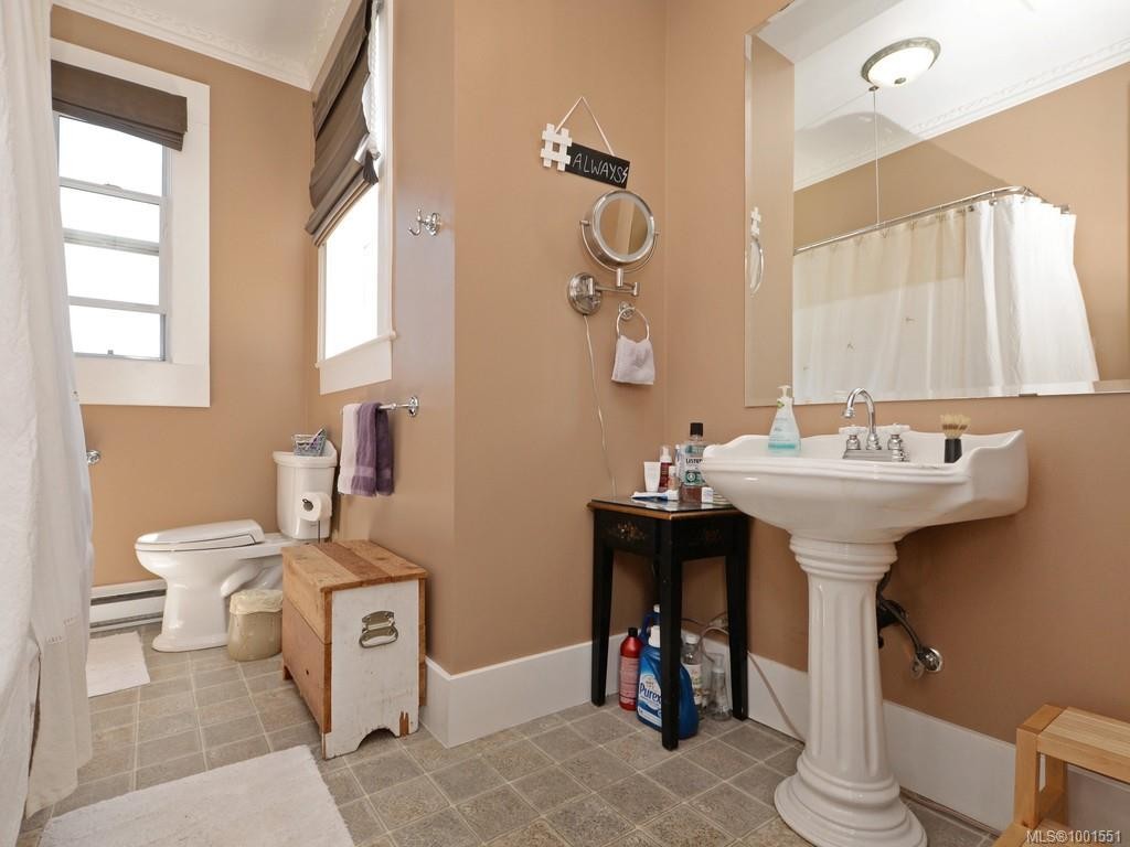 









50


South Turner

St,
Victoria,




BC
V8V 2J7

