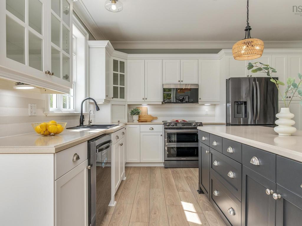 












16 Harvest Lane

,
Upper Tantallon,




NS
B3Z 1L3

