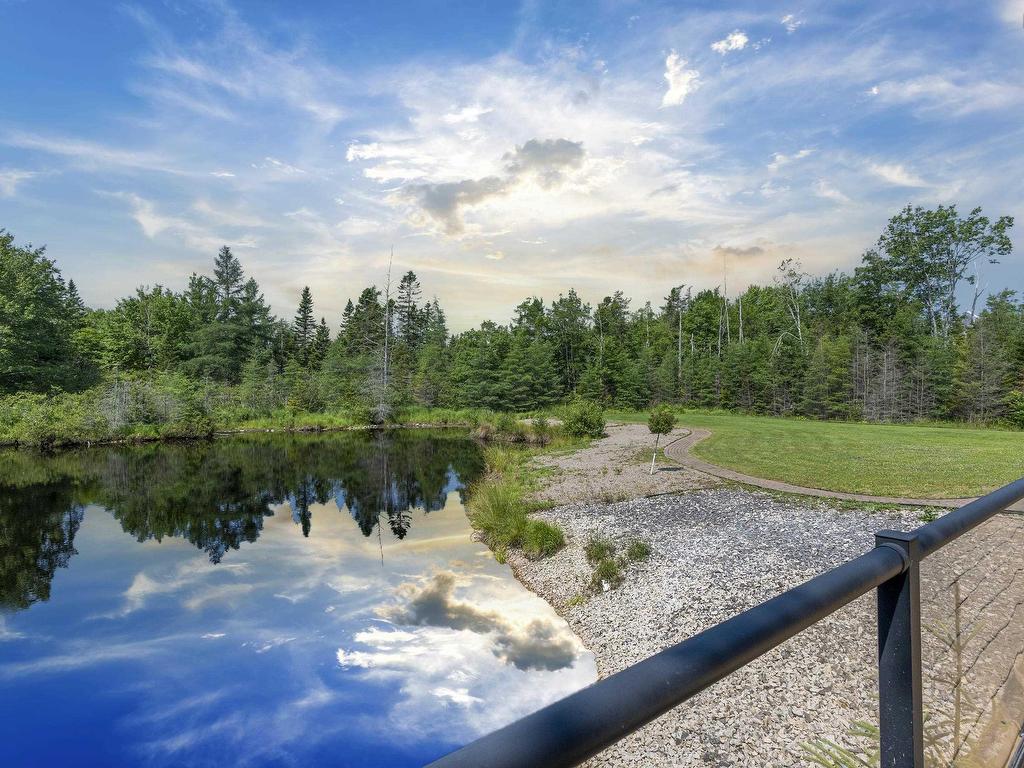 












16 Harvest Lane

,
Upper Tantallon,




NS
B3Z 1L3

