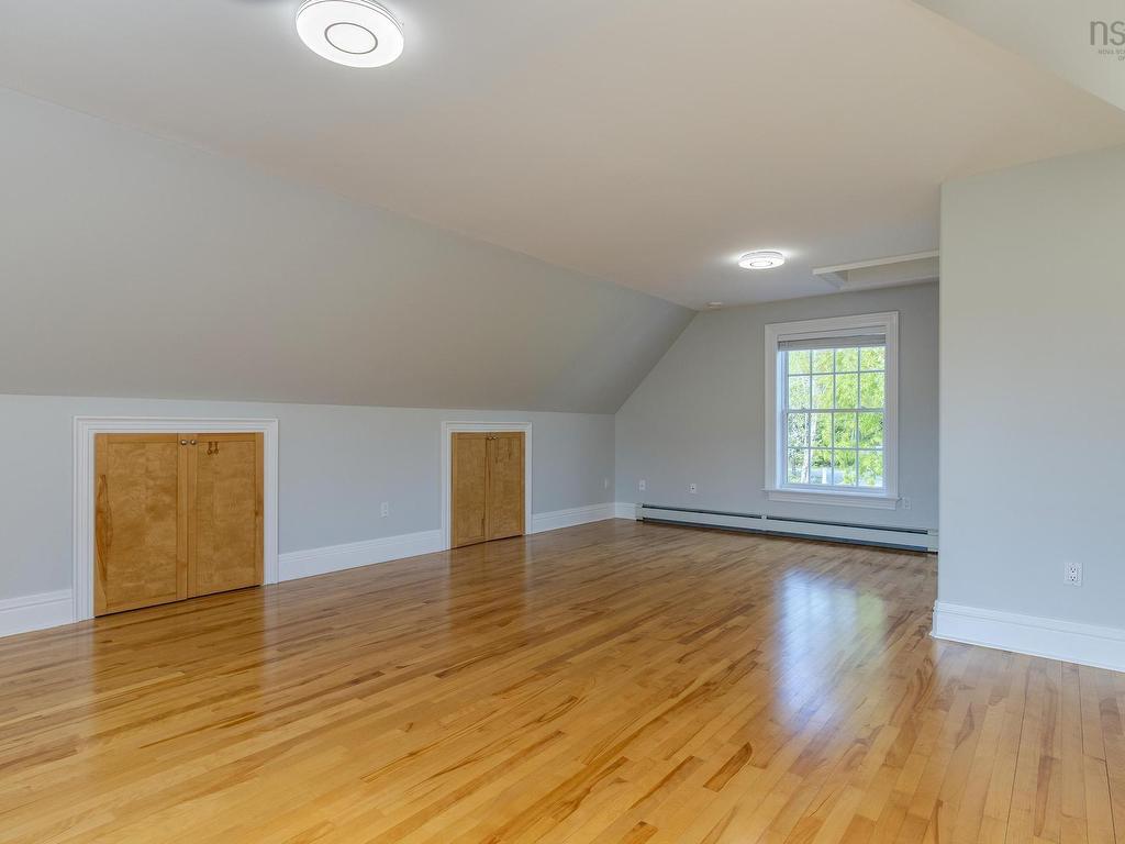 












16 Harvest Lane

,
Upper Tantallon,




NS
B3Z 1L3

