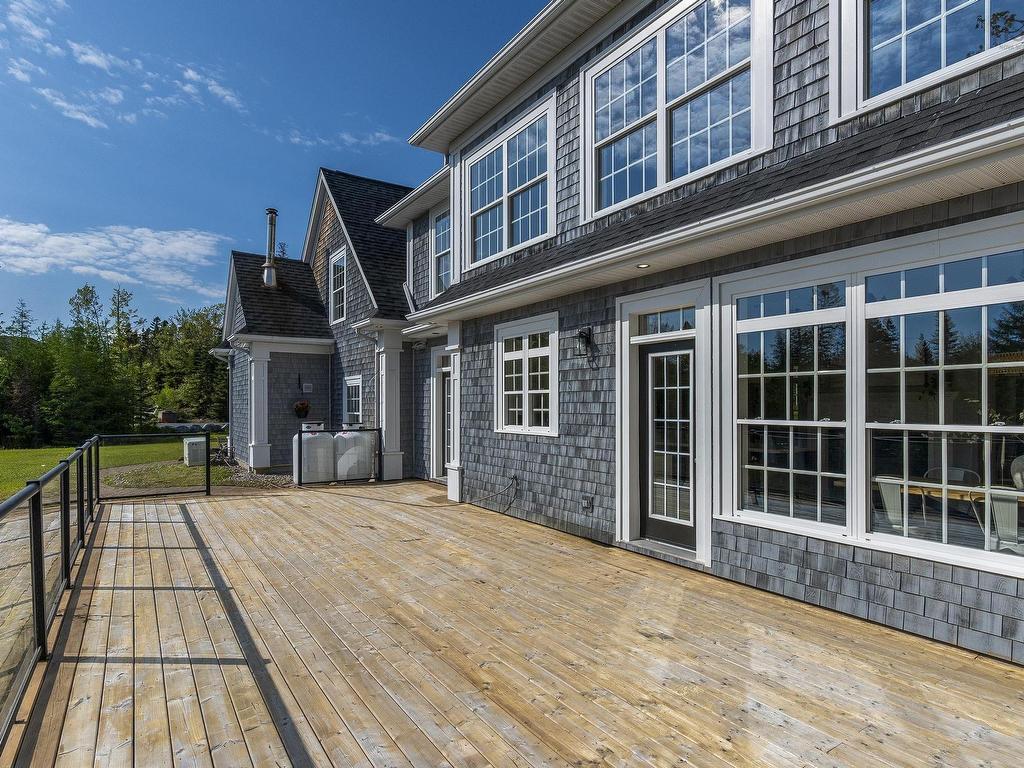 












16 Harvest Lane

,
Upper Tantallon,




NS
B3Z 1L3


