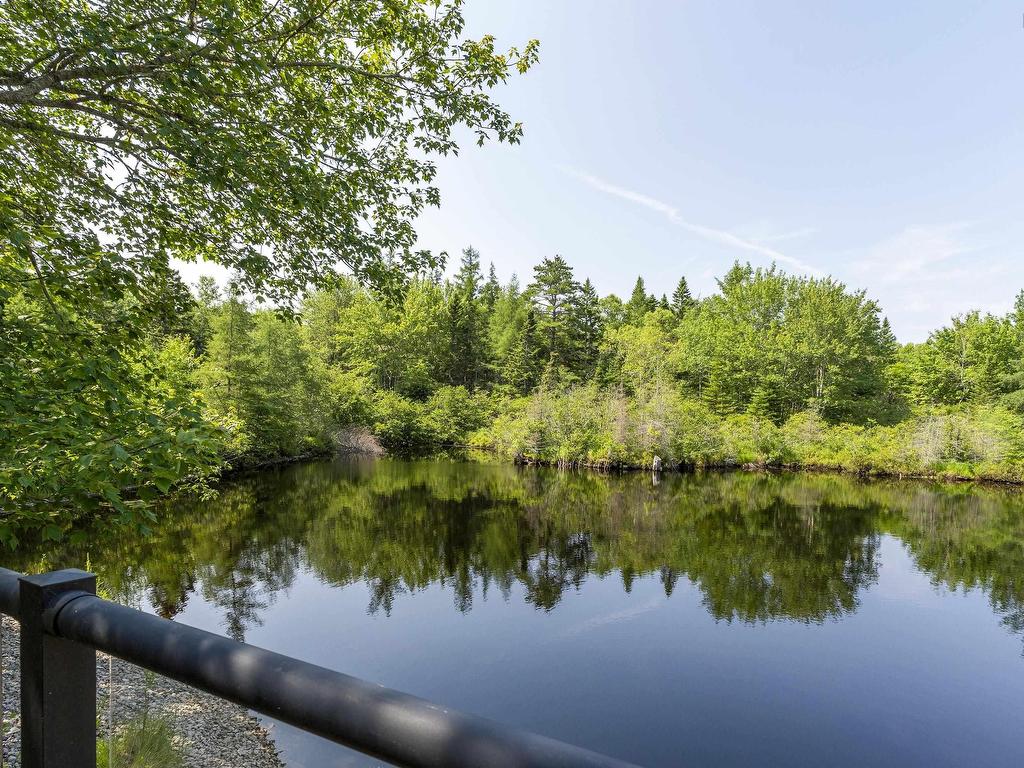 












16 Harvest Lane

,
Upper Tantallon,




NS
B3Z 1L3

