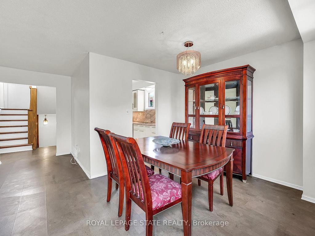 









183


Garden

Crescent,
Hamilton,




ON
L8V 4T3

