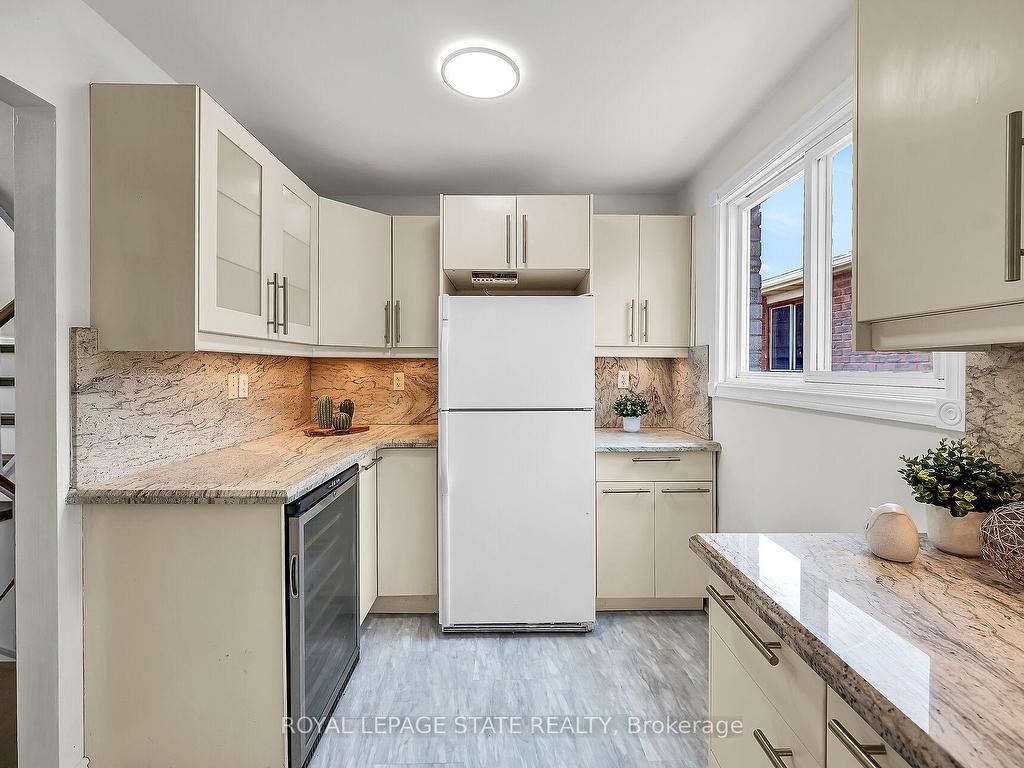 









183


Garden

Crescent,
Hamilton,




ON
L8V 4T3


