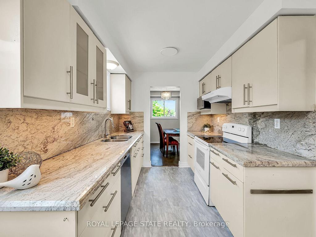 









183


Garden

Crescent,
Hamilton,




ON
L8V 4T3

