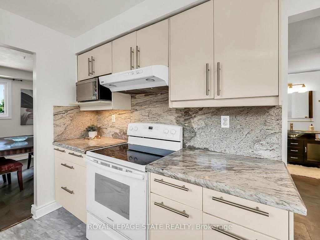 









183


Garden

Crescent,
Hamilton,




ON
L8V 4T3


