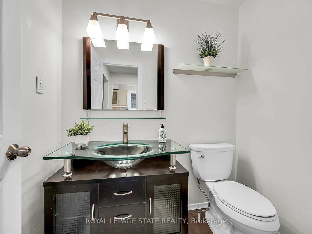 









183


Garden

Crescent,
Hamilton,




ON
L8V 4T3

