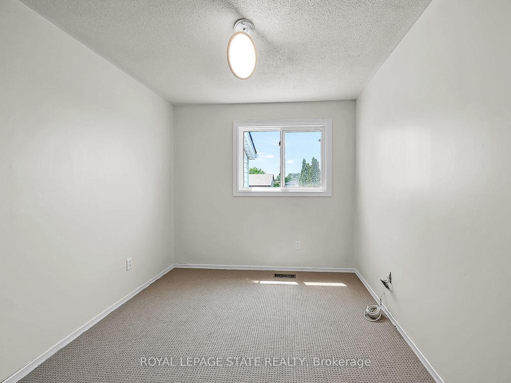 









183


Garden

Crescent,
Hamilton,




ON
L8V 4T3

