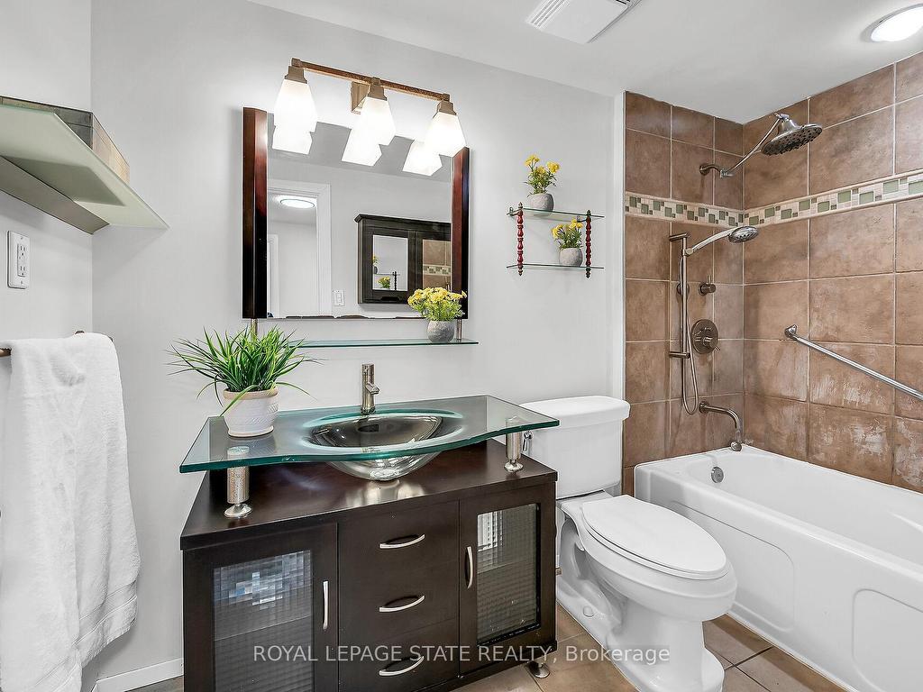 









183


Garden

Crescent,
Hamilton,




ON
L8V 4T3

