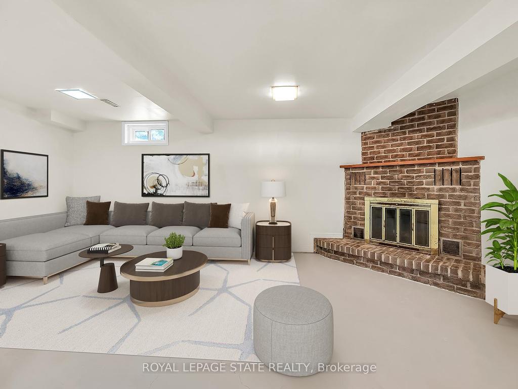 









183


Garden

Crescent,
Hamilton,




ON
L8V 4T3

