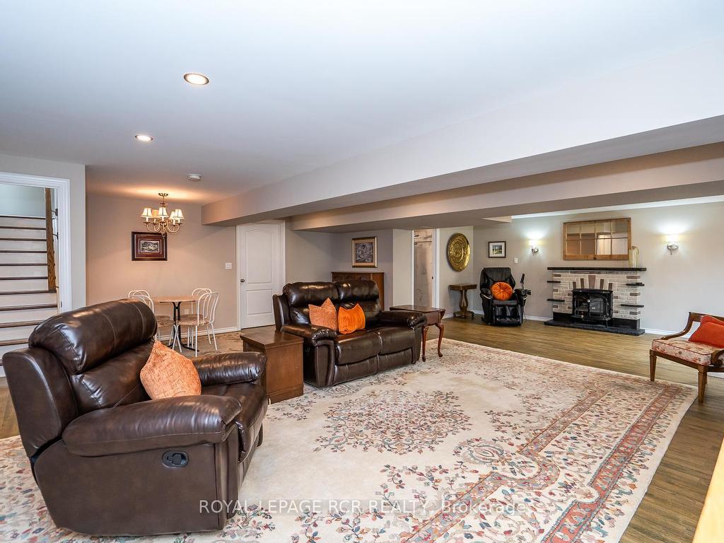 









39


Dinnick

Crescent,
Orangeville,




ON
L9W 0B7

