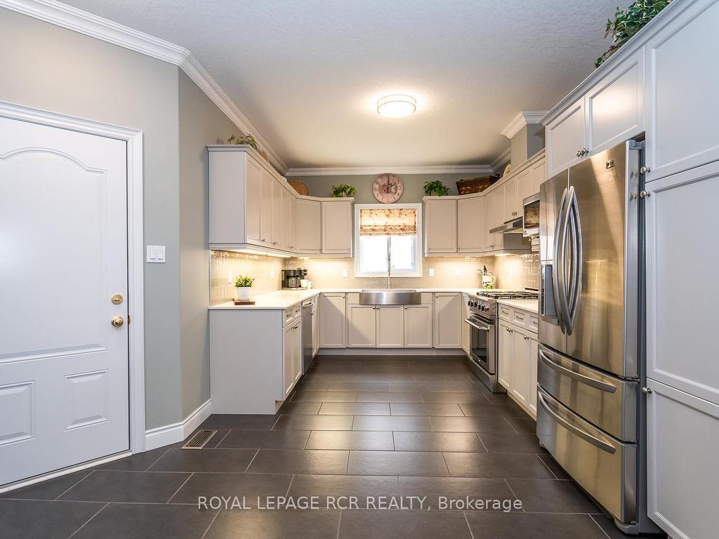 









39


Dinnick

Crescent,
Orangeville,




ON
L9W 0B7

