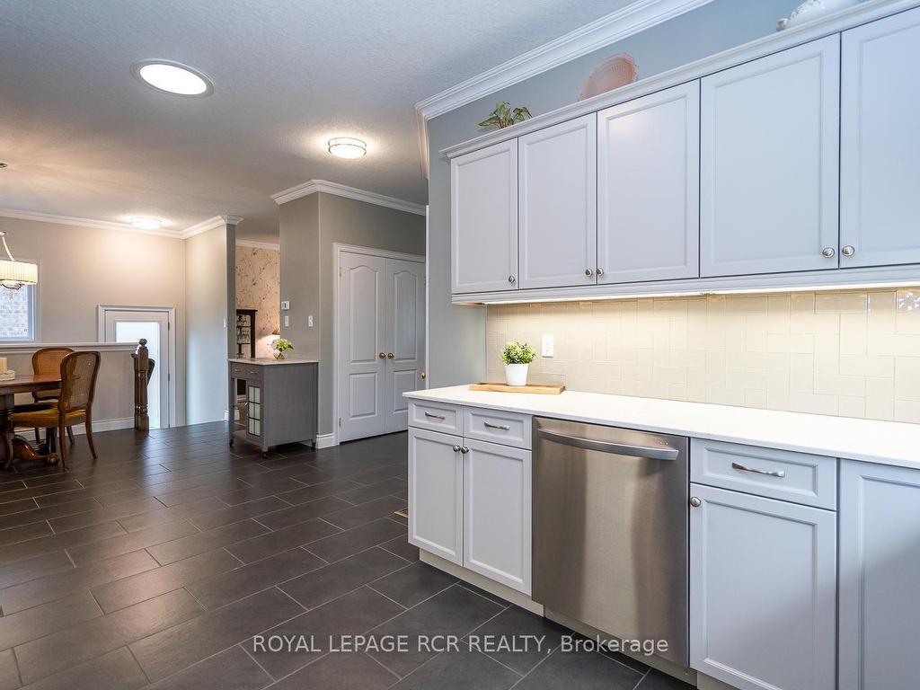 









39


Dinnick

Crescent,
Orangeville,




ON
L9W 0B7

