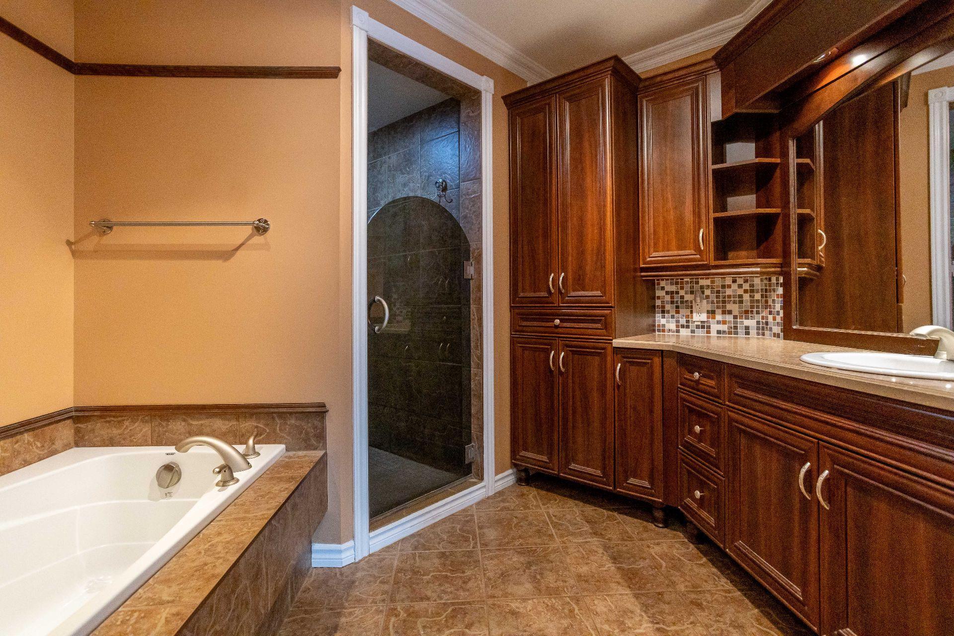 









7005


Rue Amyot

,
Trois-Rivières,




QC
G9B2G2

