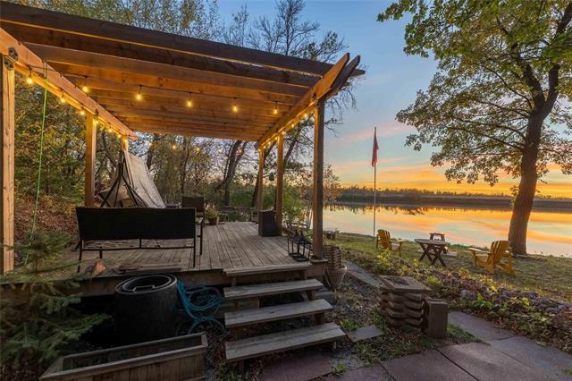 









3558


HENDERSON

HWY,
East St Paul,




MB
R2E 1A9


