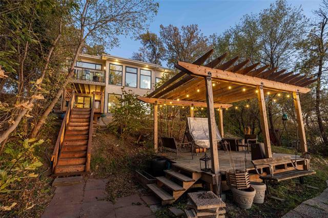 









3558


HENDERSON

HWY,
East St Paul,




MB
R2E 1A9

