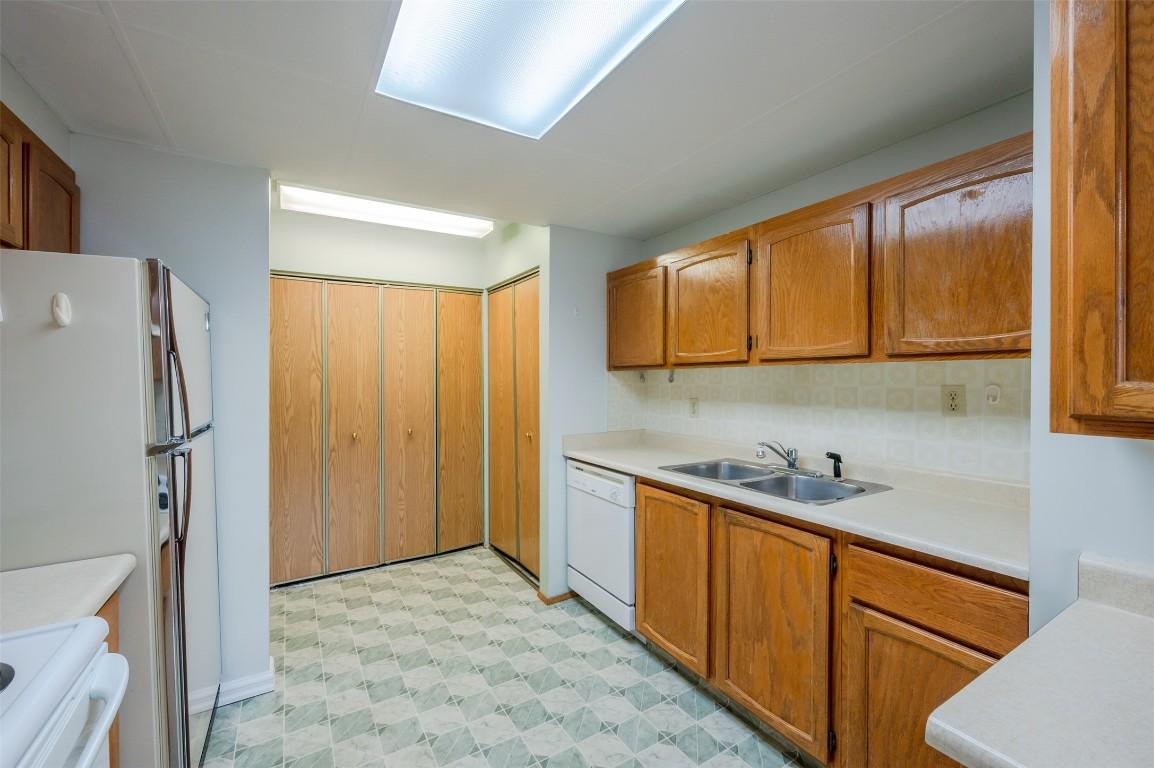 









1860


Atkinson

Street, 106,
Penticton,




BC
V2A 7M6

