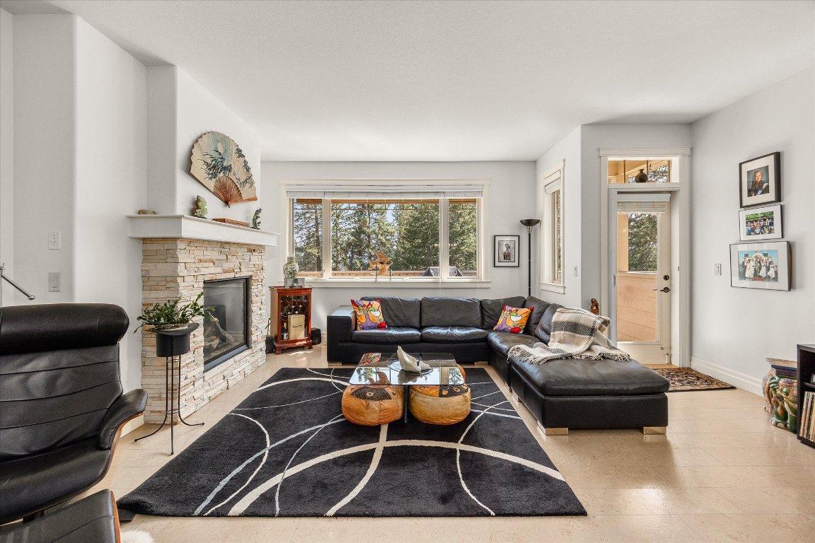 









2283


Shannon Heights

Court, 14,
West Kelowna,




BC
V4T 3B9

