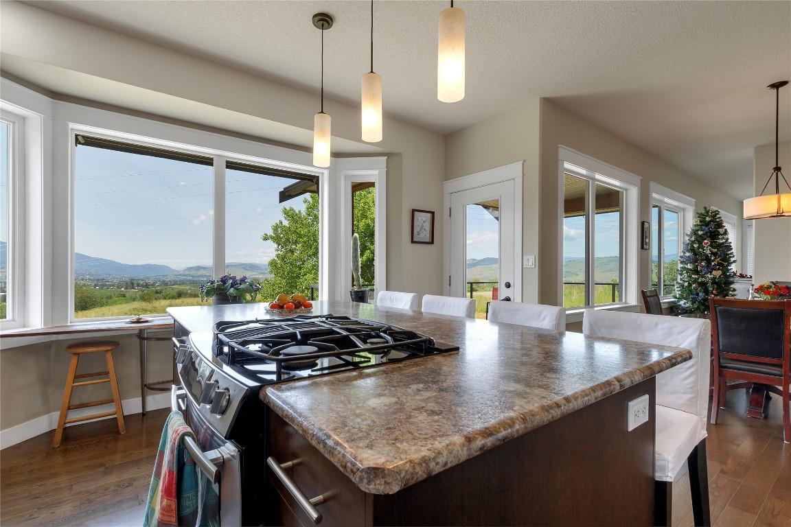 









6518


Blackcomb

Way,
Vernon,




BC
V1B 4E1

