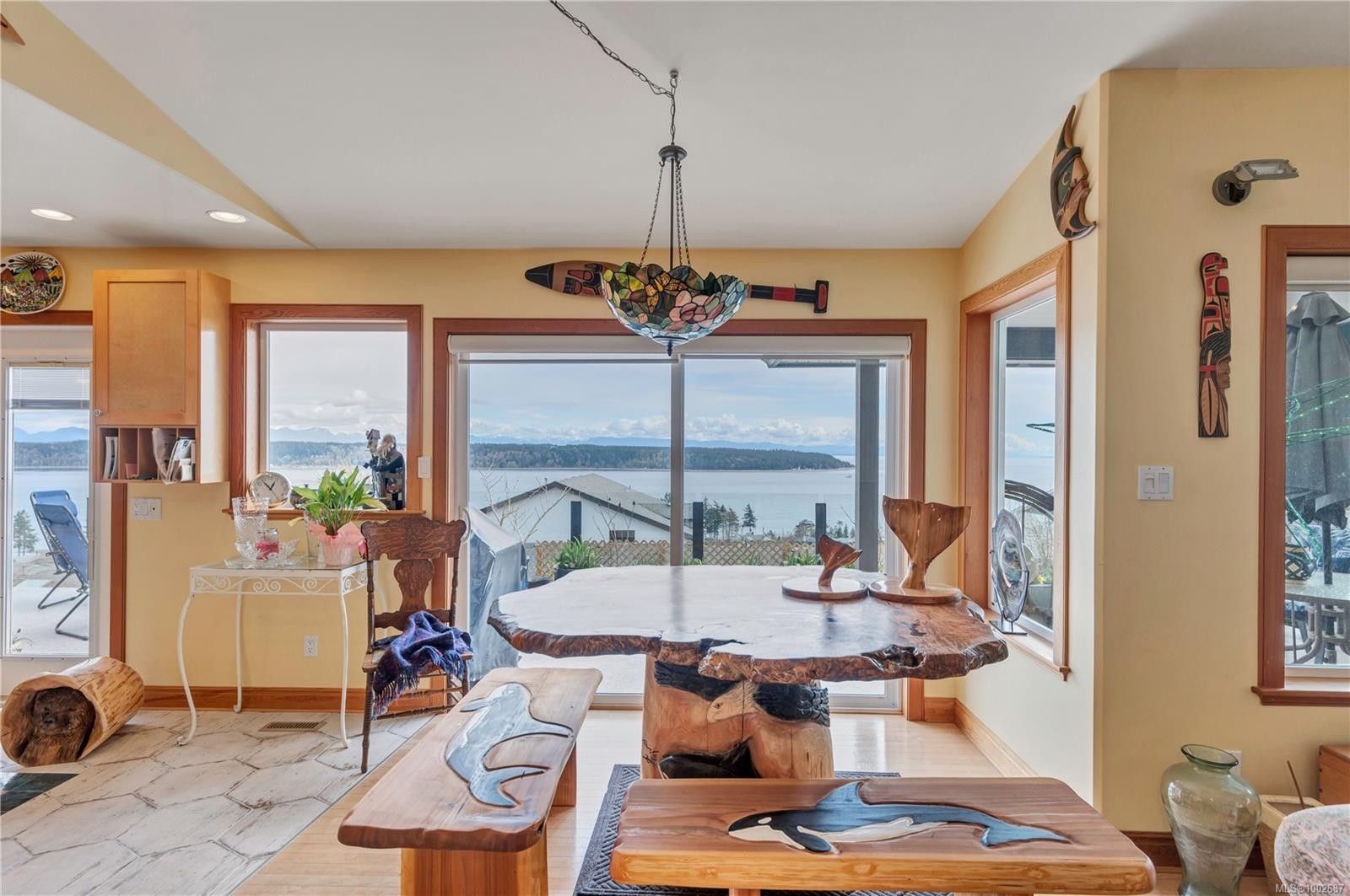 









253


Alder

St South,
Campbell River,




BC
V9W 2M9

