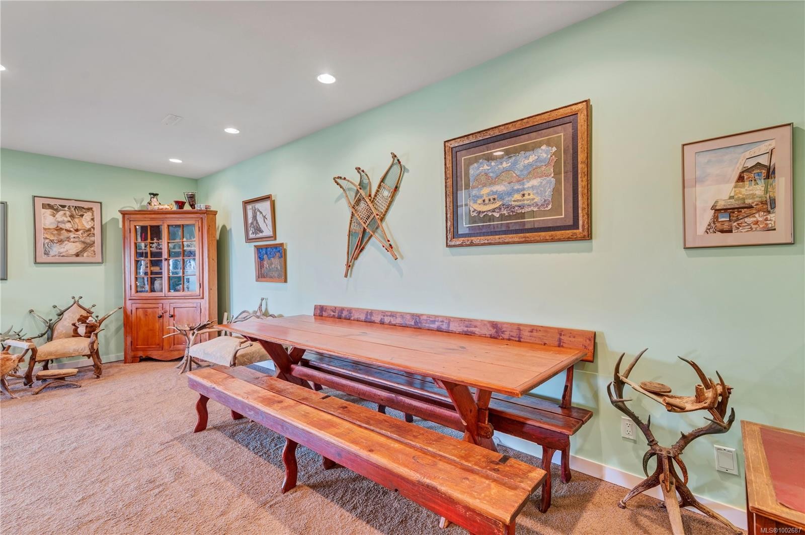 









253


Alder

St South,
Campbell River,




BC
V9W 2M9

