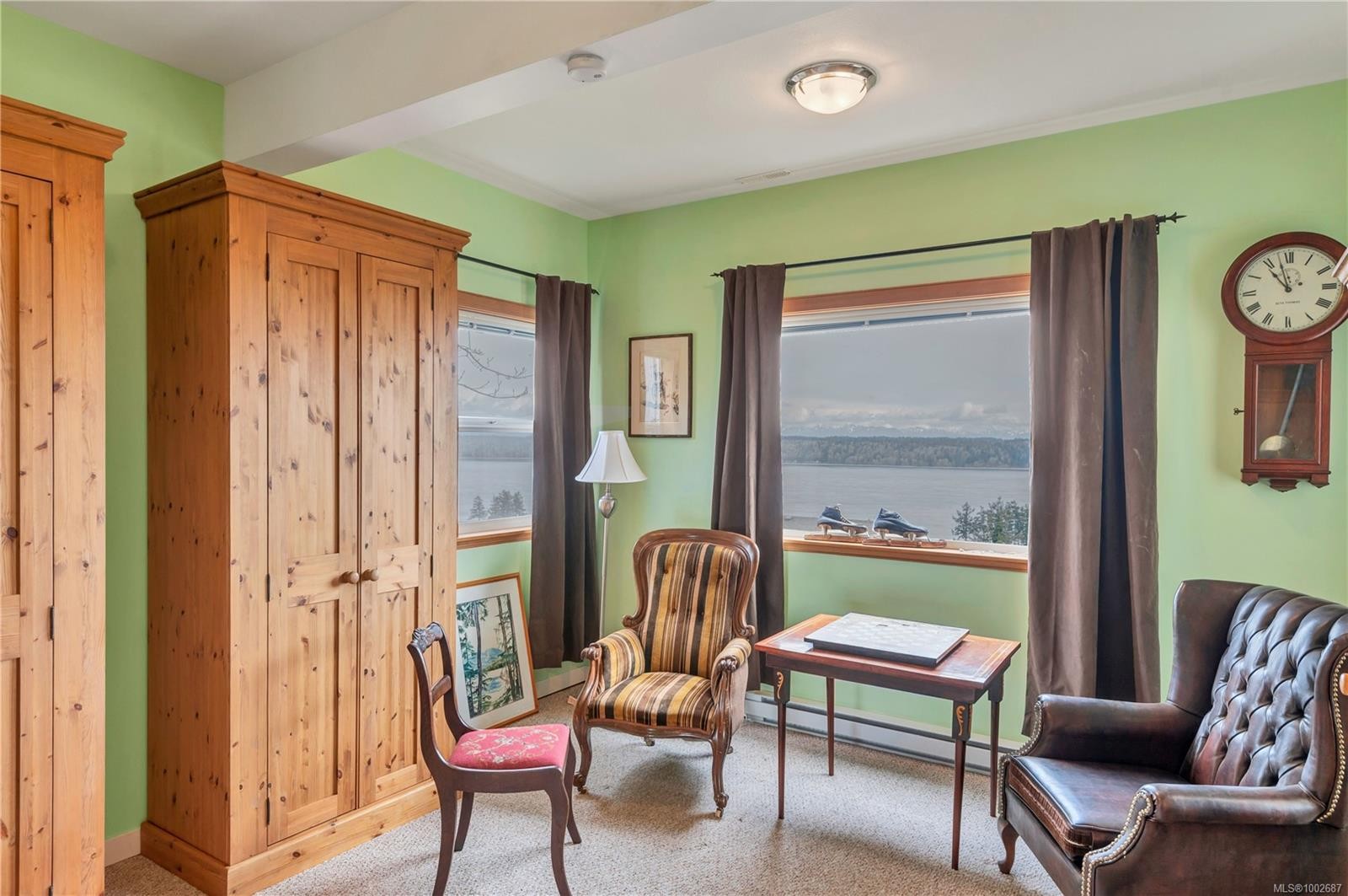 









253


Alder

St South,
Campbell River,




BC
V9W 2M9

