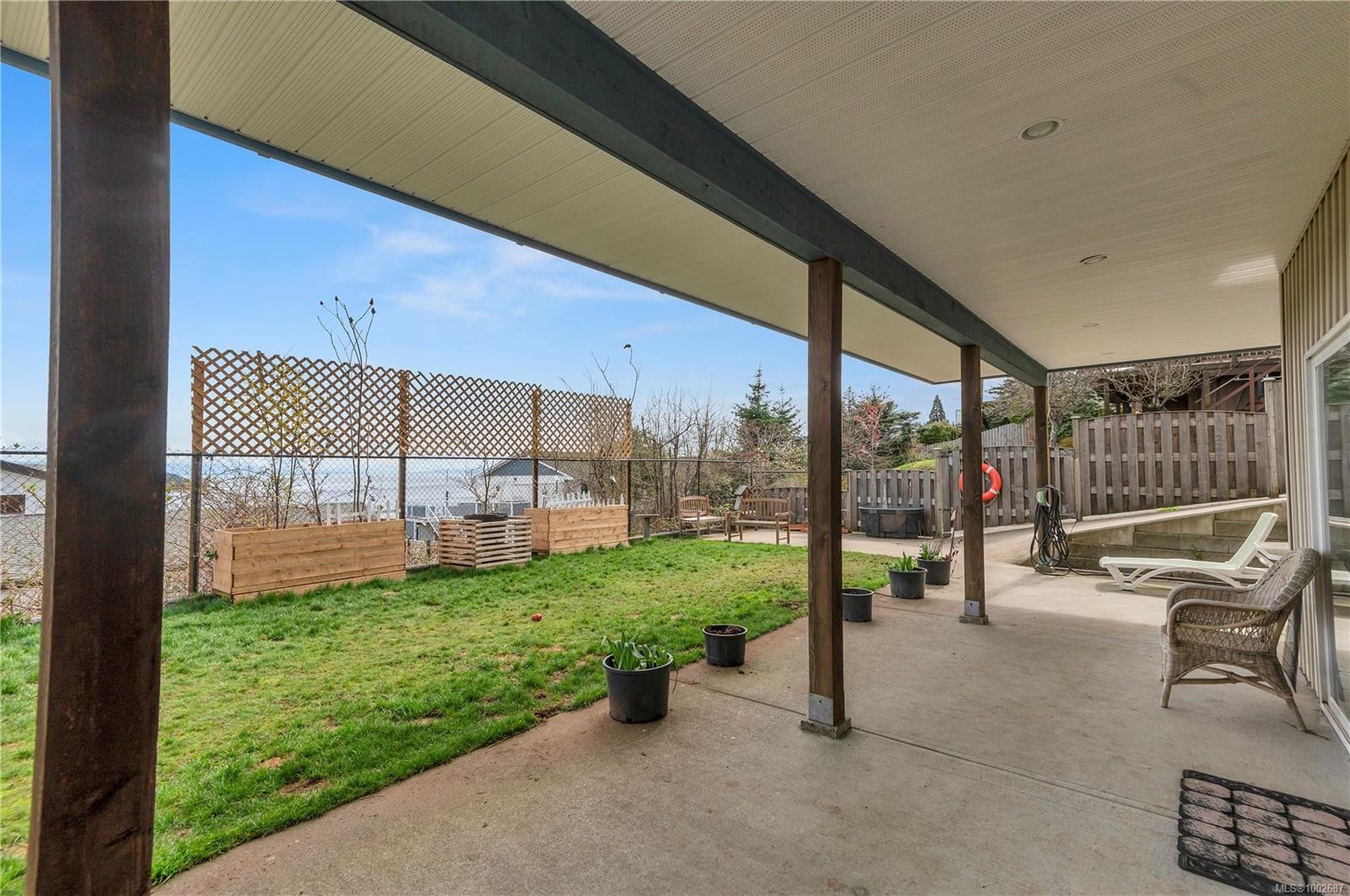 









253


Alder

St South,
Campbell River,




BC
V9W 2M9

