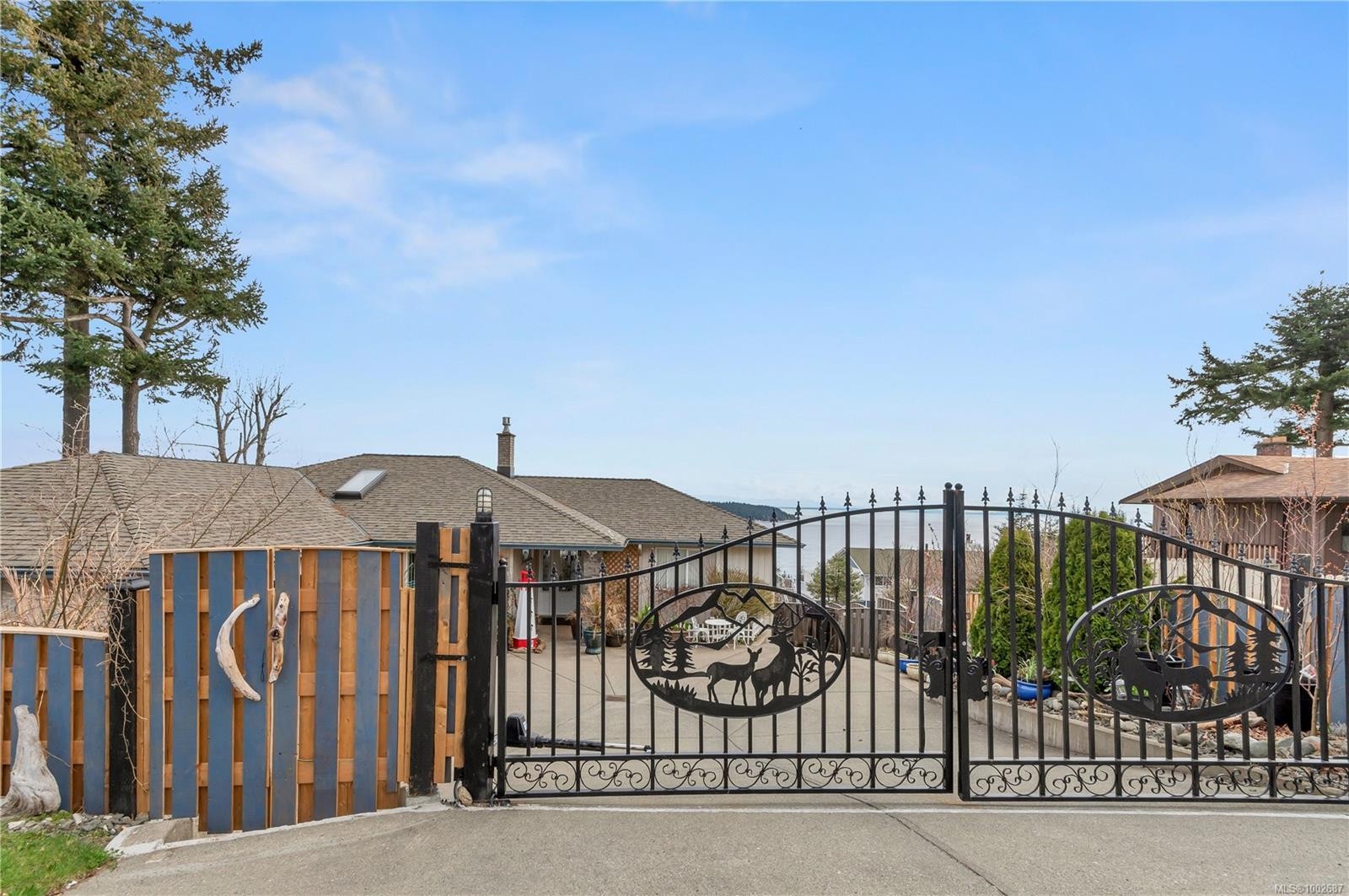 









253


Alder

St South,
Campbell River,




BC
V9W 2M9

