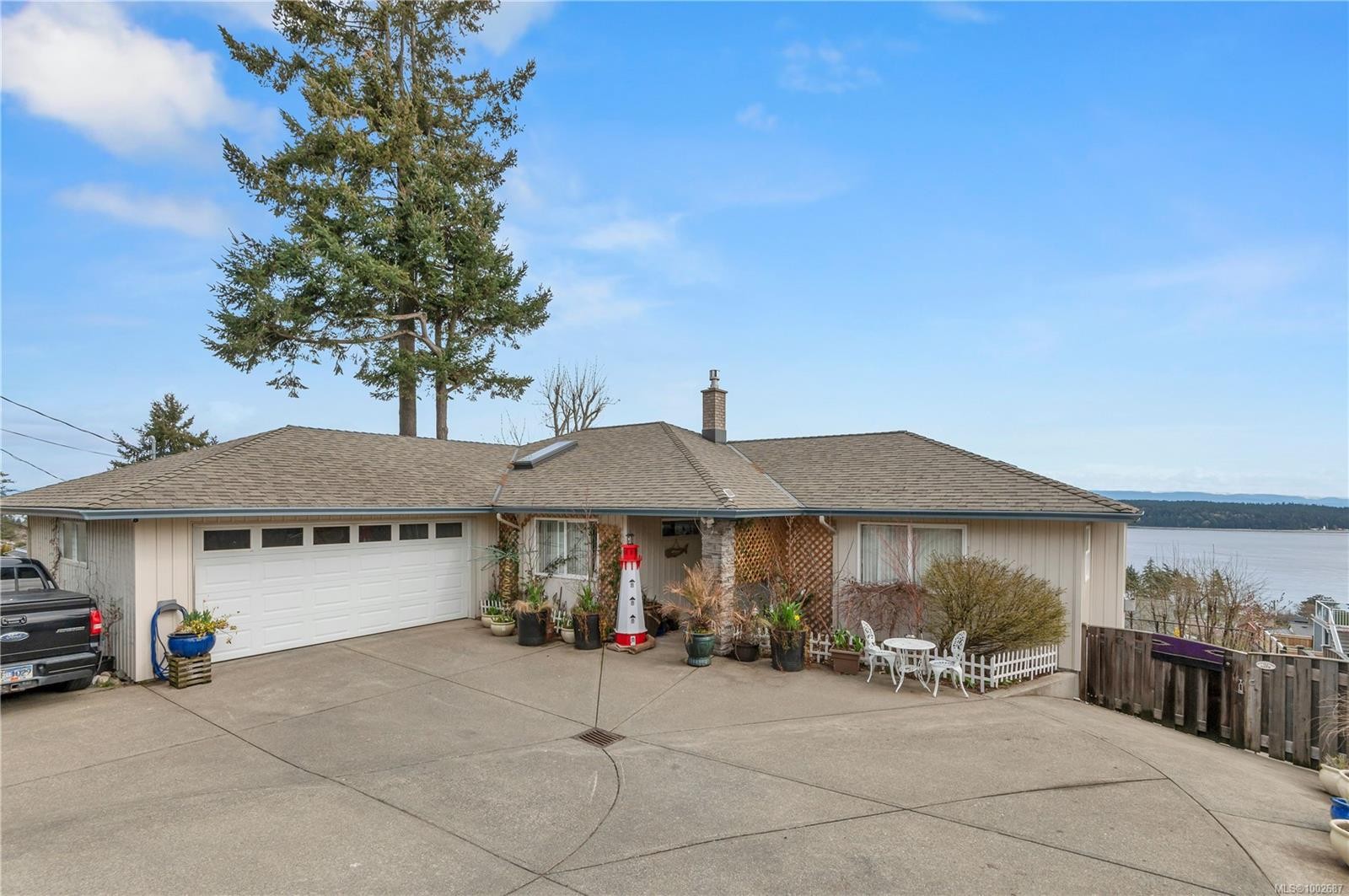 









253


Alder

St South,
Campbell River,




BC
V9W 2M9

