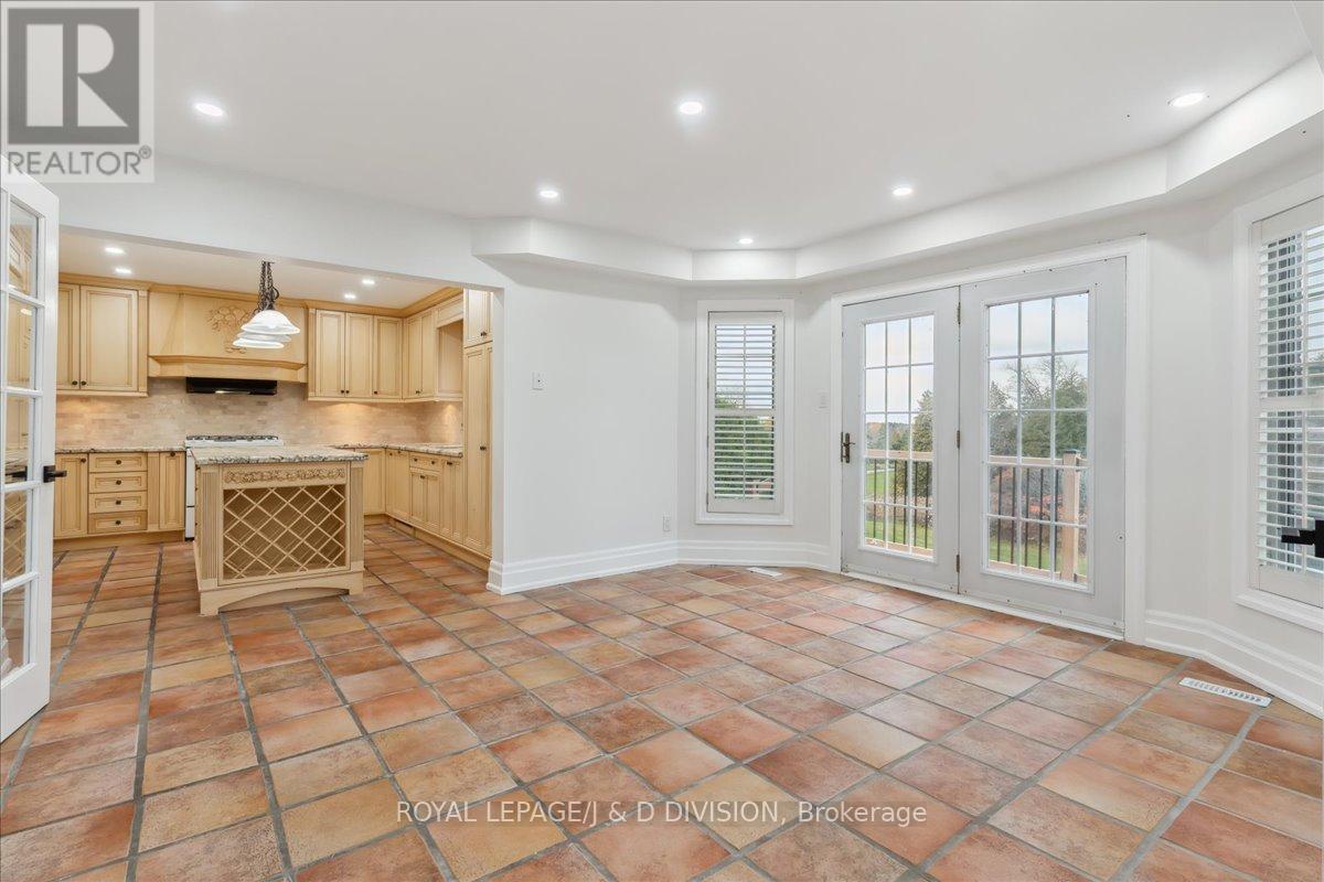 












17 SLEEPY HOLLOW LANE

,
Whitchurch-Stouffville,




Ontario
L4A7X4

