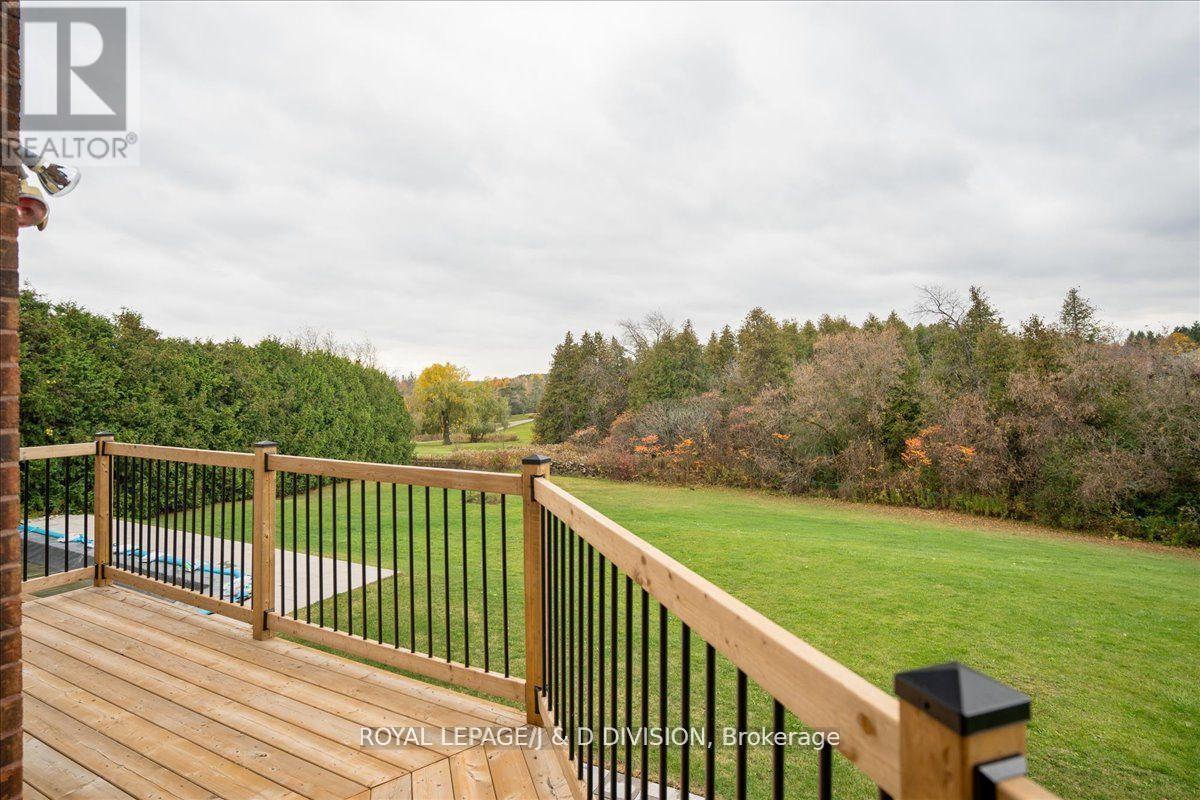 












17 SLEEPY HOLLOW LANE

,
Whitchurch-Stouffville,




Ontario
L4A7X4

