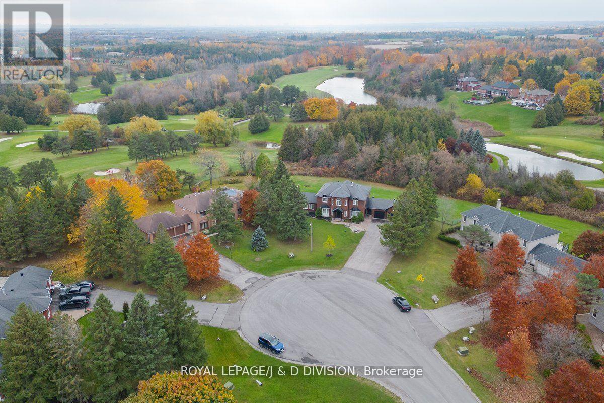 












17 SLEEPY HOLLOW LANE

,
Whitchurch-Stouffville,




Ontario
L4A7X4

