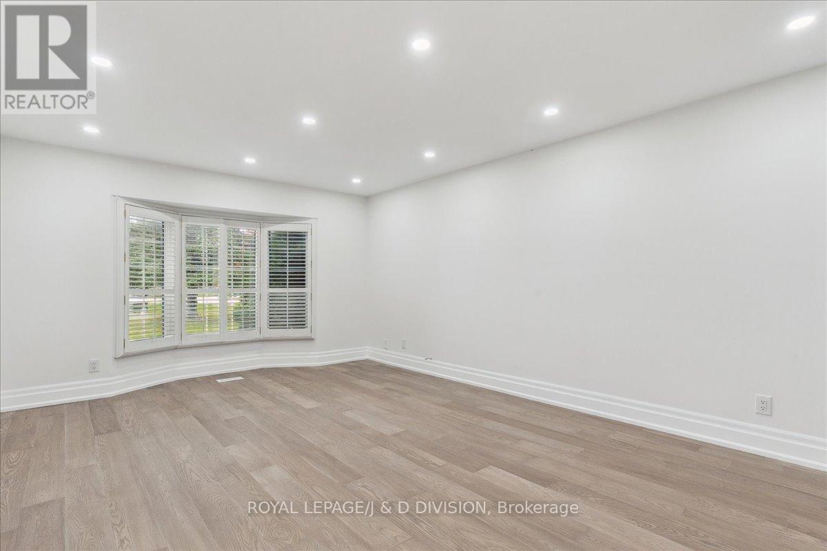 












17 SLEEPY HOLLOW LANE

,
Whitchurch-Stouffville,




Ontario
L4A7X4

