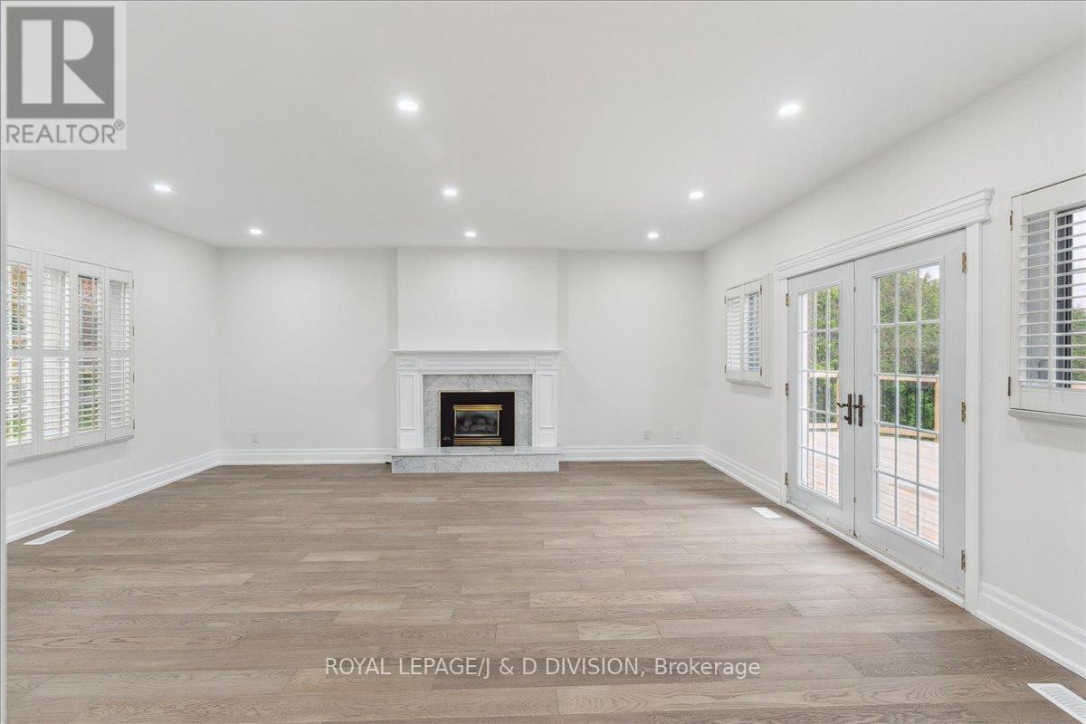 












17 SLEEPY HOLLOW LANE

,
Whitchurch-Stouffville,




Ontario
L4A7X4

